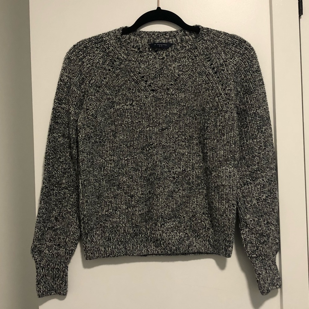 Denver Hayes Fitted Grey Knit Sweater